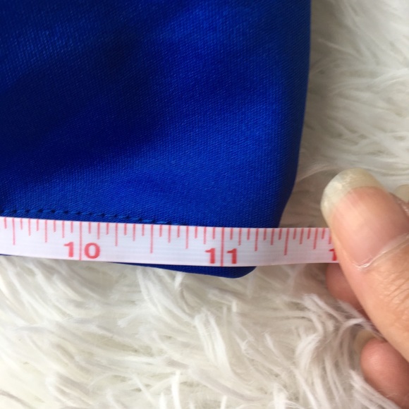 ⭐️ NWOT. Blue bikini top. Small. Stretchy. Lightweight. Breathable. - Picture 3 of 8